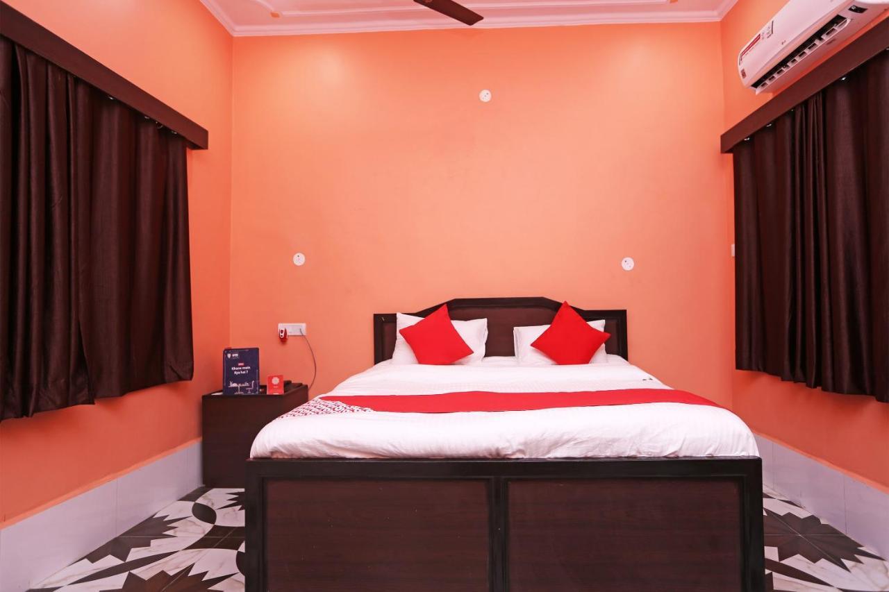 Oyo 22221 Yadav Hotel Bhiwadi Exterior foto